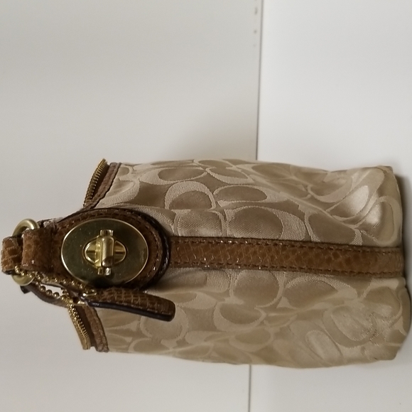 Purse - Picture 3 of 6